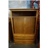 Image 5 : WOOD CABINET W/ 2 WOOD SLIDING DOORS AND 2 BOTTOM DOORS