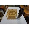 Image 1 : WOOD FIGURE AND EASTERN WALL ART