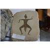 Image 2 : 2 CAVE ROCK ART AND STAND