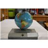 Image 2 : ART DECO SPINNING METAL GLOBE DESK LAMP