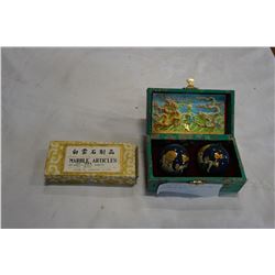 VINTAGE PAINTED KNIFE REST AND MEDITATION BALLS