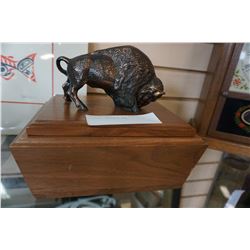 VINTAGE BUFFALO BOX