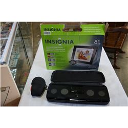 AS NEW INSIGNIA DIGITAL PICTURE FRAME AND IHOME SPEAKER