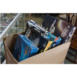 BOX OF STAR WARS, STAR TREK, AND OTHER MODEL SPACESHIPS AND SUBMARINE