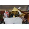 Image 1 : BOX OF ESTATE ITEMS W/ 3 PICTURES AND FRAMES