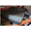 Image 6 : MEDIUM SIZED GREY AND BLACK SENTRY SAFE W/ 2 KEYS
