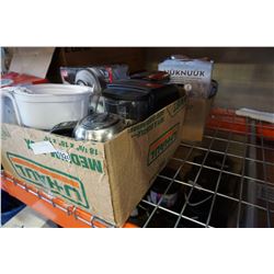 2 TRAYS OF KITCHEN APPLIANCES