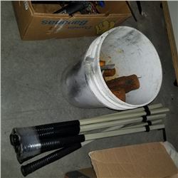 LOT OF NEW FIBERGLASS SLEDGE HANDLES AND BUCKET OF SLEDGE HAMMER HEADS