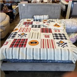 QUEENSIZE YOUTH DUVET AND 2 SHAMS, 1 ACCENT PILLOW, USED IN SHOWROOM ONLY