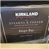 Image 4 : QUEENSIZE STEARNS AND FOSTER HOPE BAY EURO TOP MATTRESS