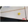 Image 3 : Wood Table w/ White Top 44.5"L x 38"W x 22.5"H