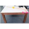 Image 1 : Square White & Wood Table