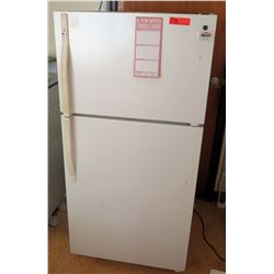 Sears Refrigerator w/ Freezer Compartment