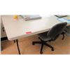 Image 1 : White Plastic Folding Table w/ Rolling Chair