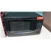 Image 2 : Kenmore Microwave & Rival Crock Pot