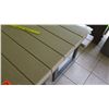 Image 3 : Brown Lifetime Plastic & Metal Picnic Table