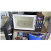 Image 2 : Micro Fridge Brand Microwave & CD Player