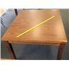 Image 1 : Wooden Table 44.5"L x 38"W x 28"H