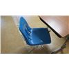 Image 8 : Qty 17 Desks w/ Chairs