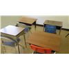 Image 10 : Qty 18 Desks w/ Chairs