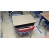 Image 6 : Qty 18 Desks w/ Chairs