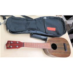 Hawaii 4 String Pineapple Ukulele w/ Case