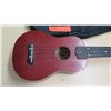 Image 2 : Hawaii 4 String Ukulele w/ Silvertone Case