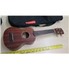 Image 2 : Makala 4 String Ukulele w/ Case
