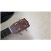 Image 5 : Makala 4 String Ukulele w/ Case