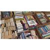 Image 8 : Huge Lot Misc Books