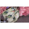Image 2 : Different Hawaiian Print Skirts