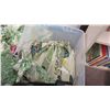 Image 8 : Different Hawaiian Print Skirts