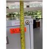 Image 8 : 2 Vertical Metal File Cabinets