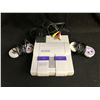 Image 1 : SUPER NINTENDO ENTERTAINMENT SYSTEM W/ CONTROLLERS