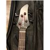 Image 2 : YAMAHA ELECTRIC BASS GUITAR W/ SOFT SHELL CASE