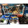 Image 2 : MISCELLANEOUS TOY LOT (HOT WHEELS/ REAL RIDERS...)