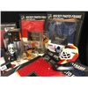 Image 2 : NHL HOCKEY FAN SOUVENIR LOT