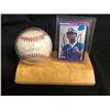 Image 1 : KEN GRIFFEY JR. SIGNED BASEBALL & CARD DISPLAY