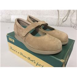 Drew Bloom Taupe NubuckMary Jane 6.5 W