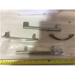 Lot of Assorted Cabinetry Handles/pulls