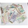 Image 1 : 300 DIFFERENT WORLD NOTES FROM THIS BIG COLLECTION