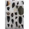 Image 5 : Large Collection of Prehistoric Stone Arrowheads