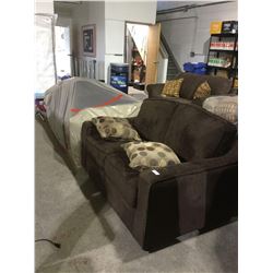 NEW Landen Sofa and Love Seat Set w/ Throw Pillows