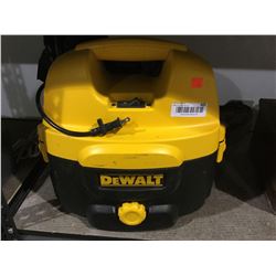 Dewalt DC500 Heavy Duty 2 Gallon Wet/Dry Vac