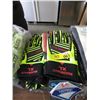 Image 1 : 10 Pairs of New XL RazorBack Gloves