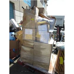 Skid of Assorted Set Decorations