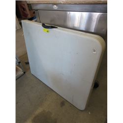 6 Foot Folding Resin Table