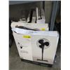 Image 1 : 5 Assorted Fans - Store Returns
