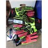 Image 1 : 10 Pairs of New Large RazorBack Gloves