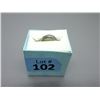 Image 2 : Lively Emerald & Diamond Crossover Design Ring
